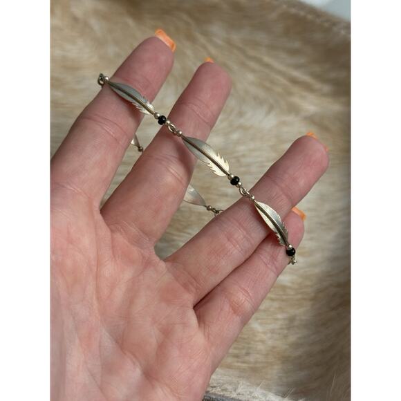 Native American SW Sterling Silver Feather Link Onyx Bracelet 7” - Picture 11 of 12